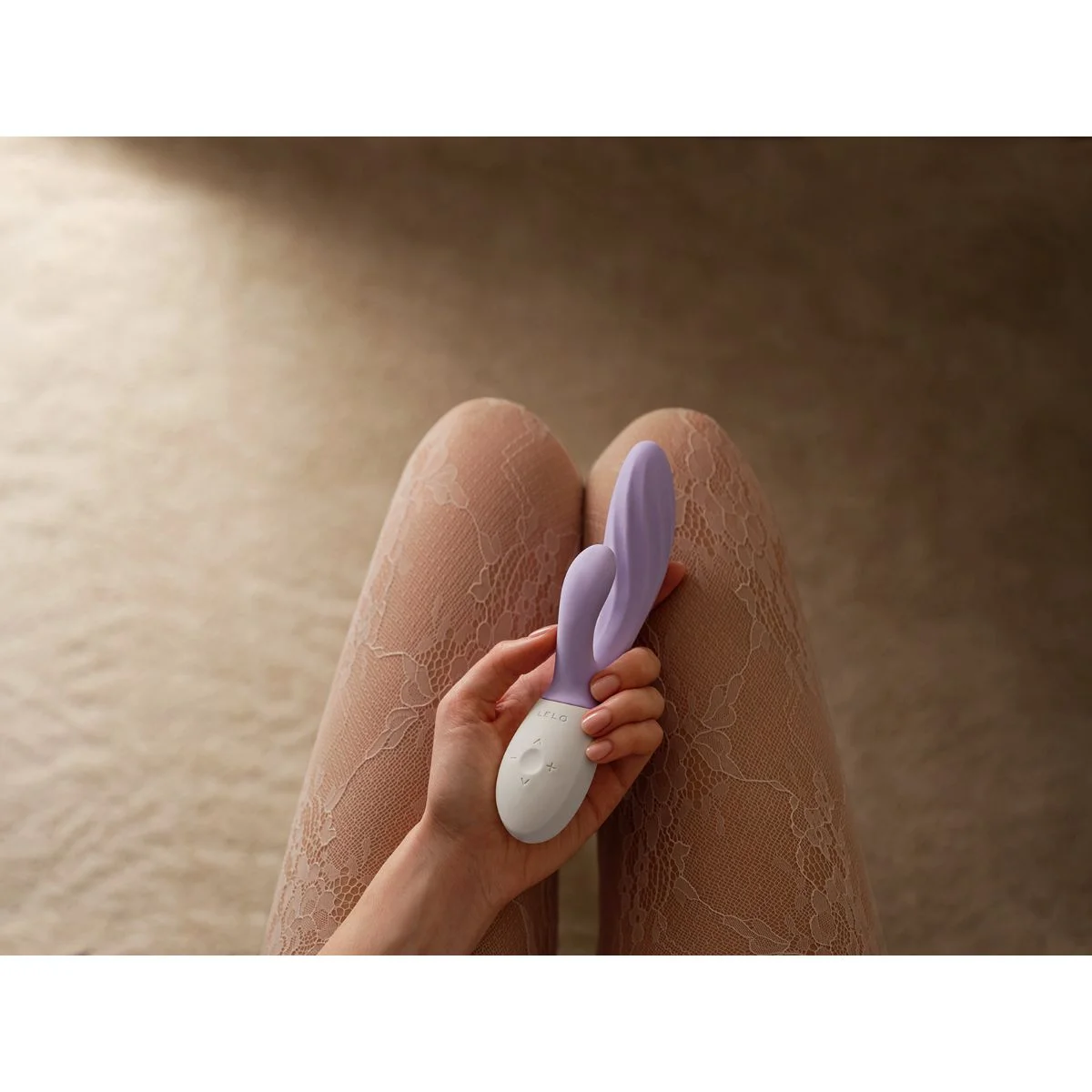 LELO - INA Twist Dual-Action Massager - Soft Pink